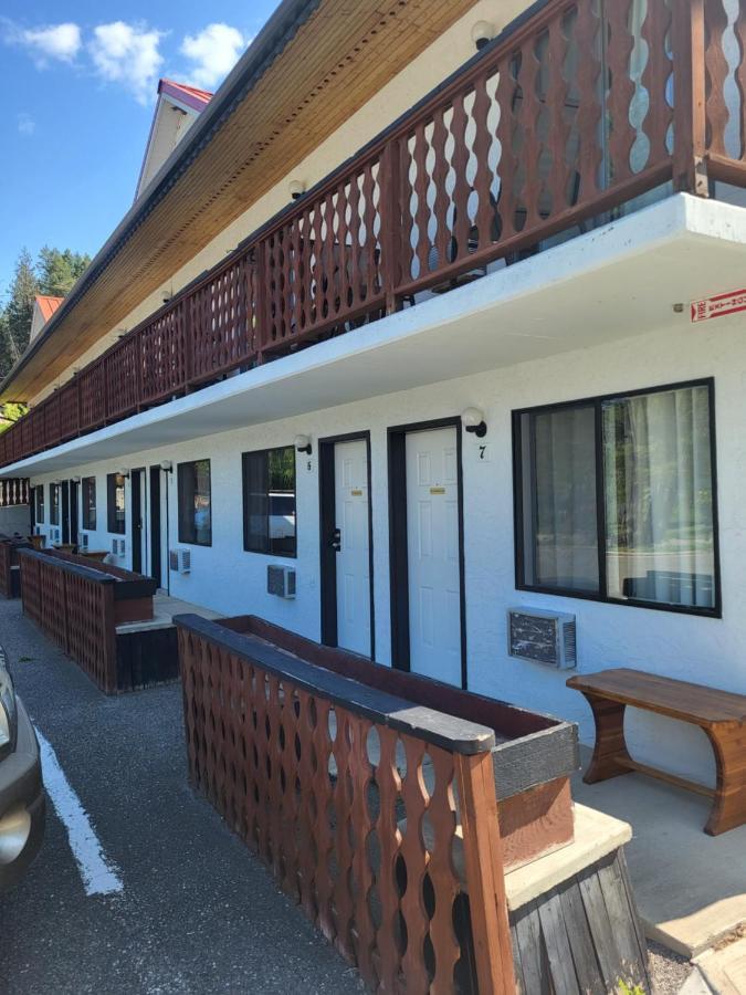 Alpen Motel Radium Hot Springs Eksteriør billede