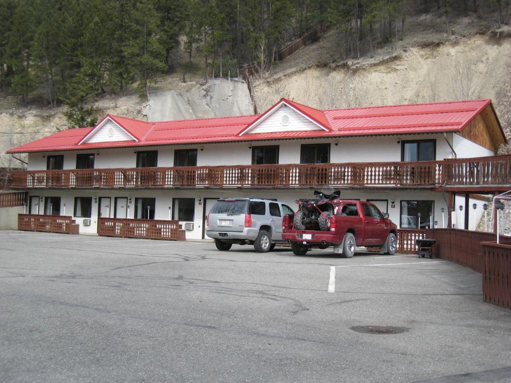 Alpen Motel Radium Hot Springs Eksteriør billede