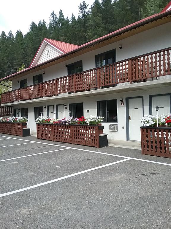 Alpen Motel Radium Hot Springs Eksteriør billede