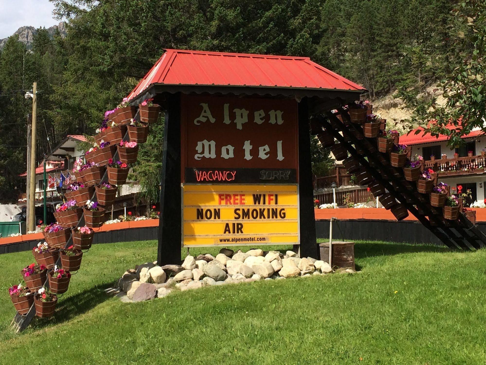 Alpen Motel Radium Hot Springs Eksteriør billede